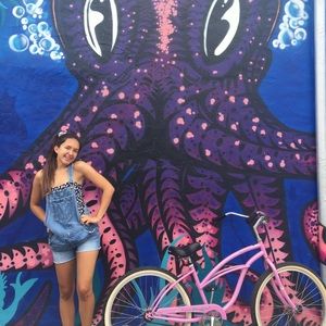 Meet your Posher, Noelle